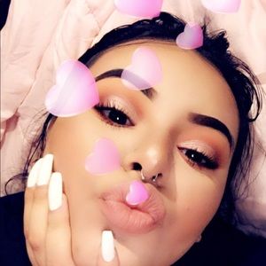 Meet your Posher, Linda